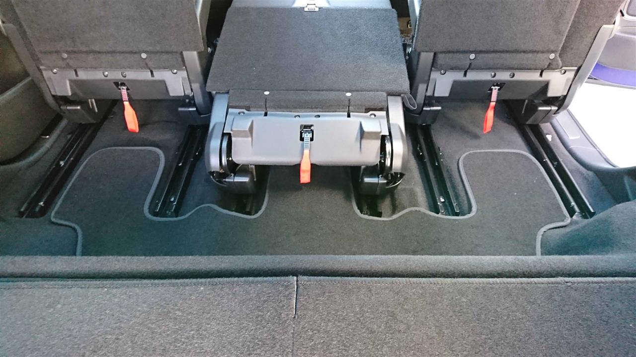 シトロエン グランドC4ピカソ 荷室用トノカバー